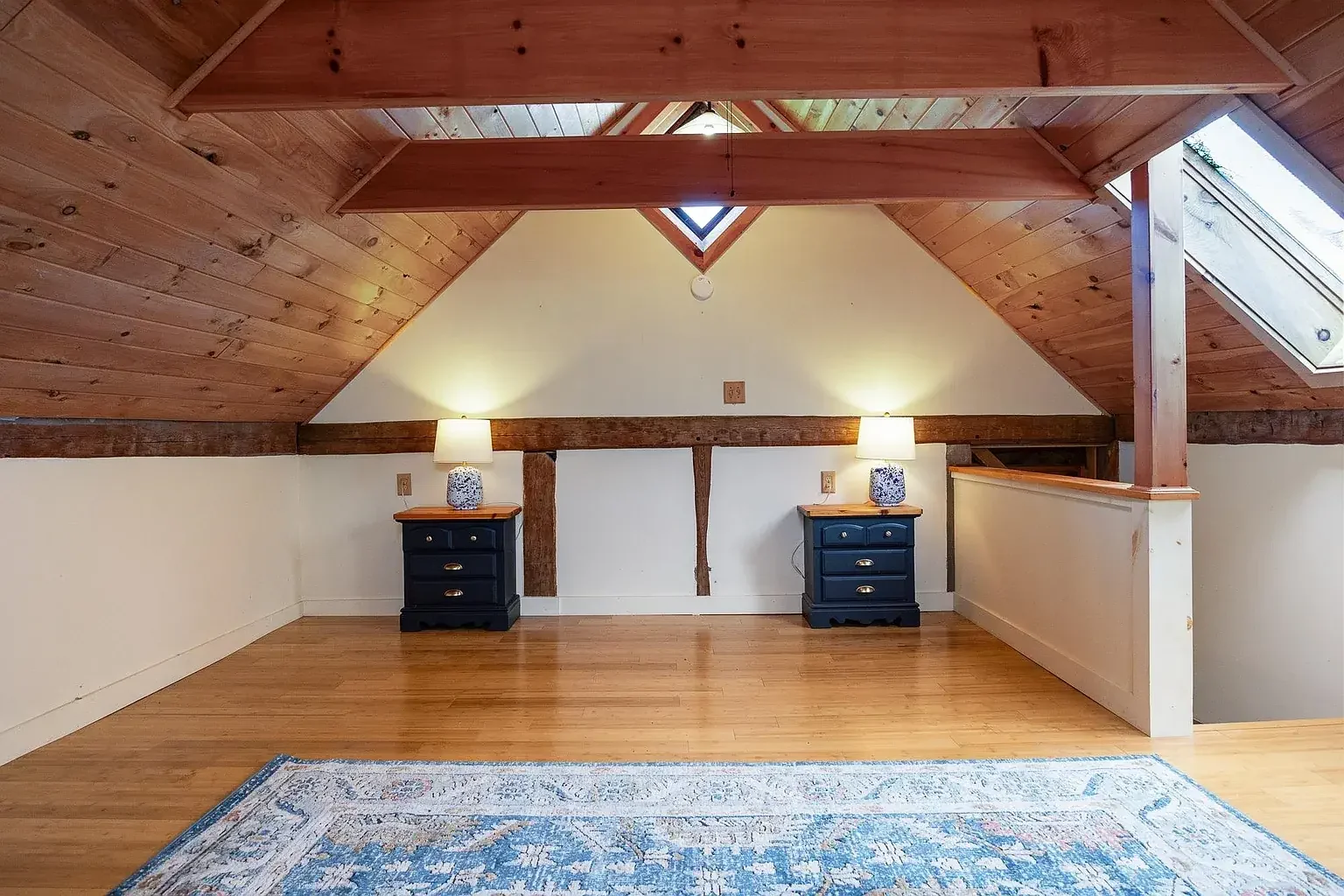 1850 Farmhouse Brookfield Vermont - 39 - top floor.webp