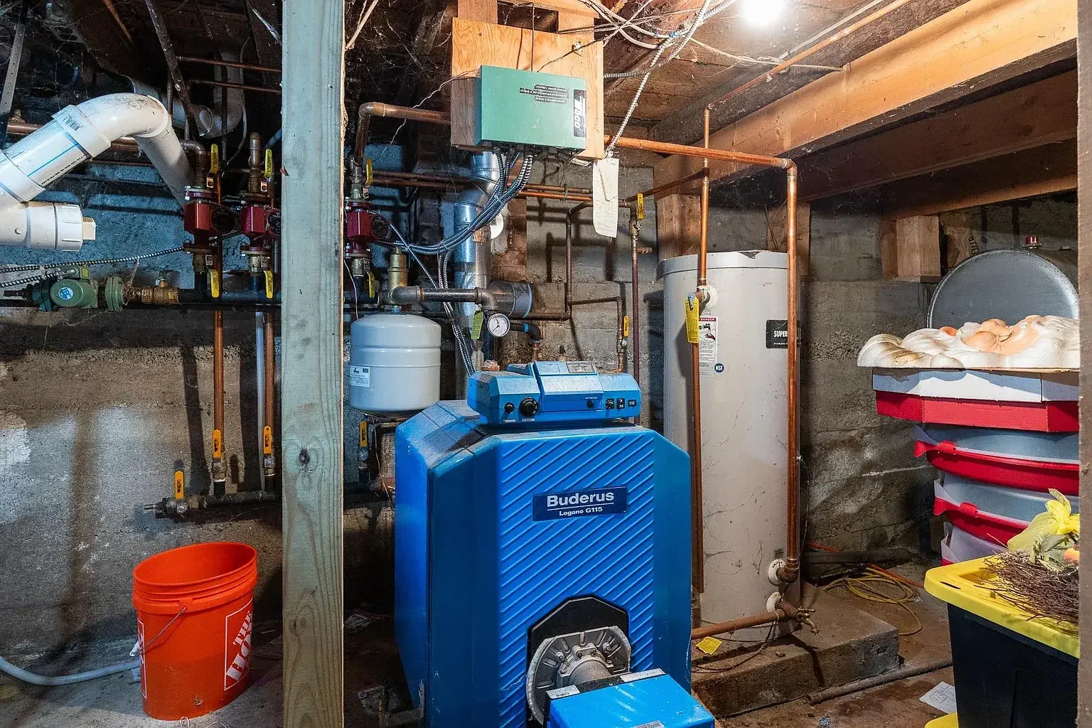 1850 Farmhouse Brookfield Vermont - 42 - basement.webp