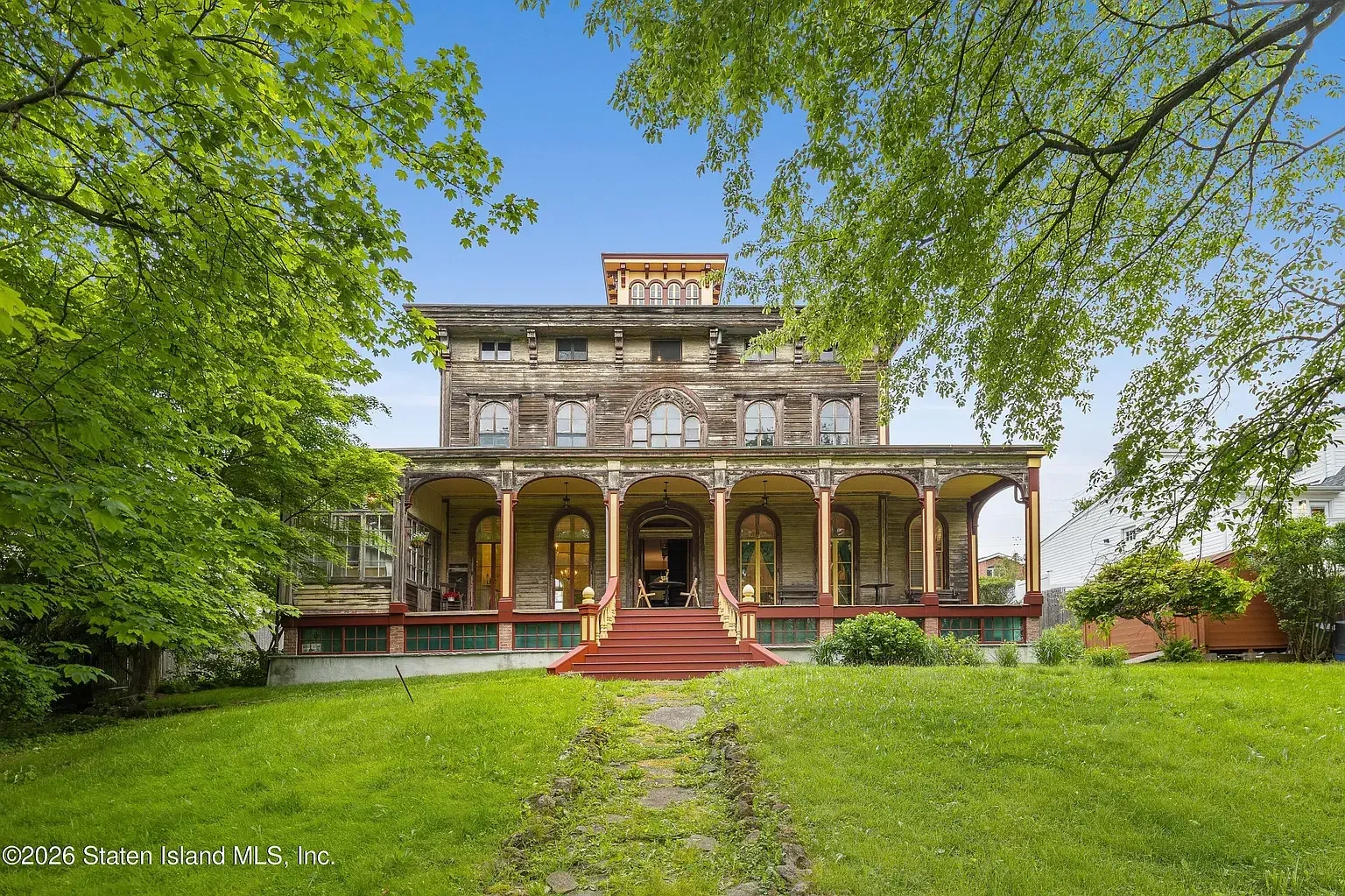 The Gustav Mayer House 1855 Italianate Staten Island New York - 1 - front view.webp