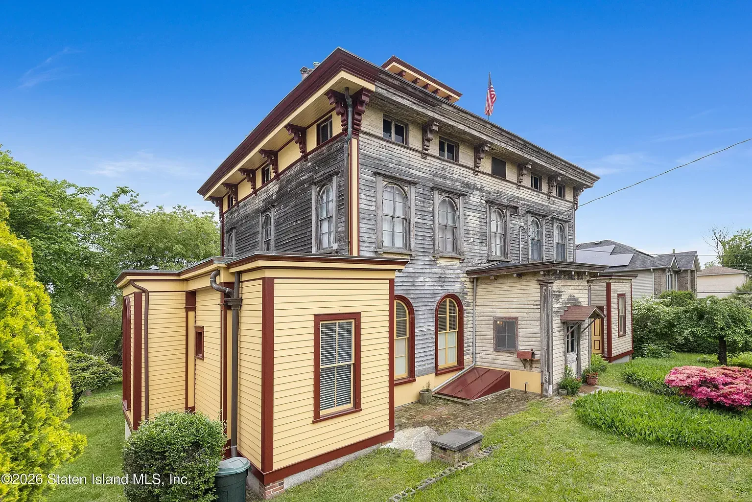 The Gustav Mayer House 1855 Italianate Staten Island New York - 6 - side view.webp