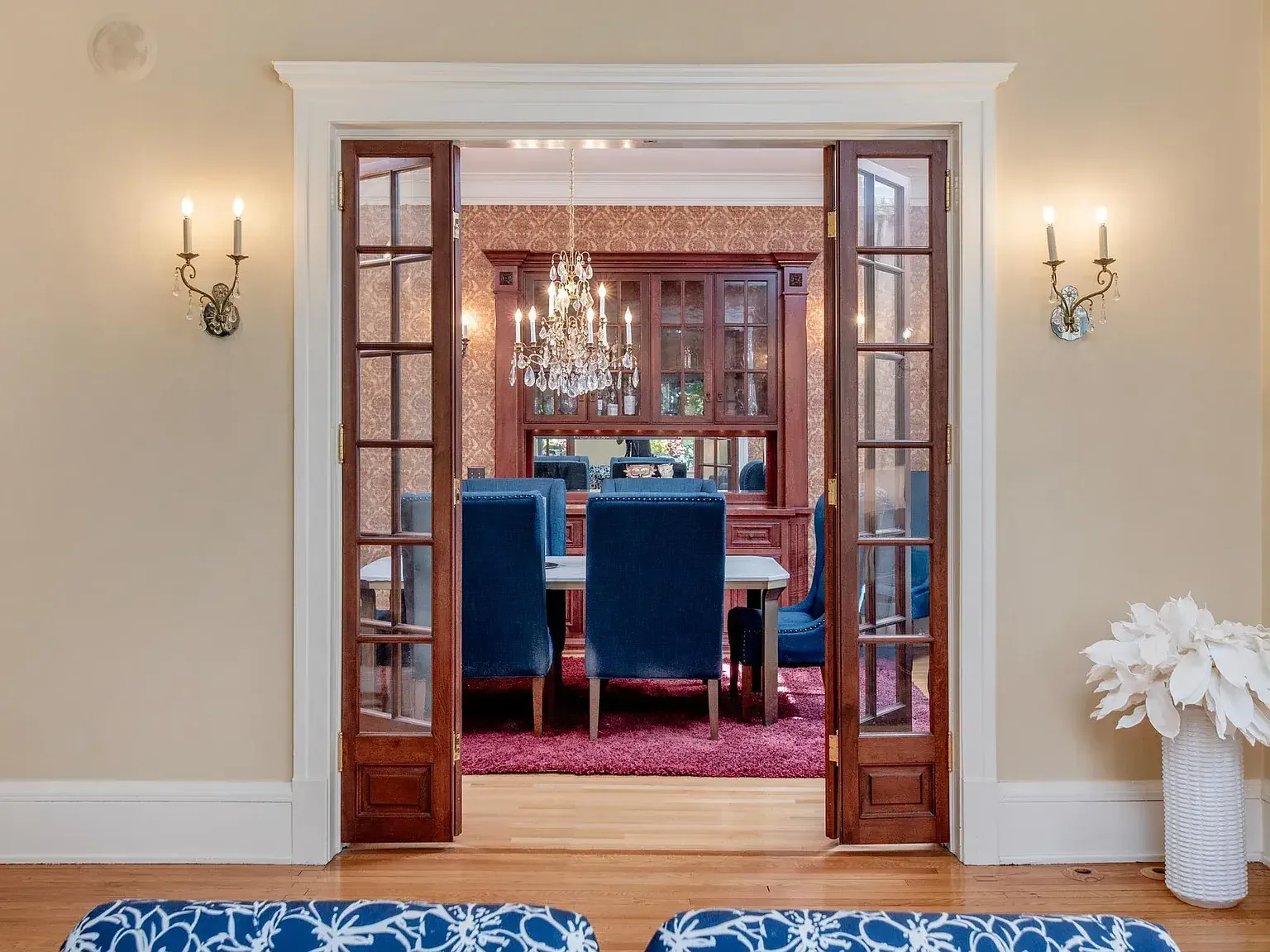 1890 Tudor Revival house Saint Paul Minnesota - 21 - dining room.webp
