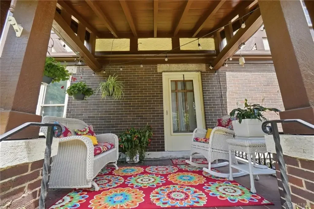1907 English Tudor Revival house Dayton Ohio - 75 - porch.webp