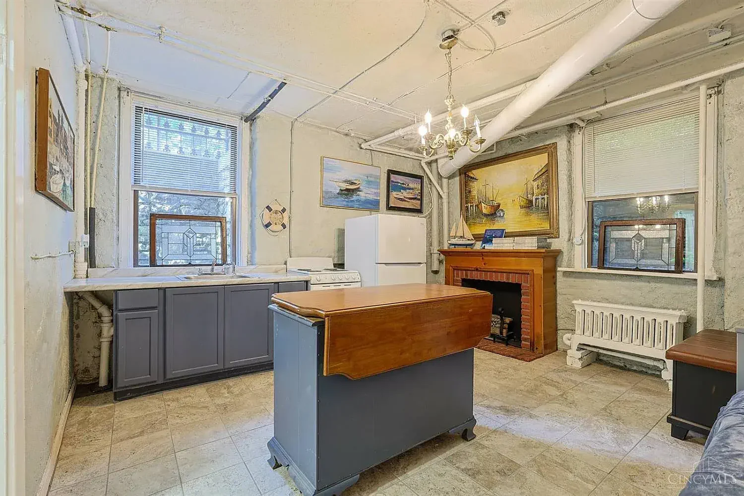 1900 Victorian house Cincinnati Ohio - 32 - basement.webp