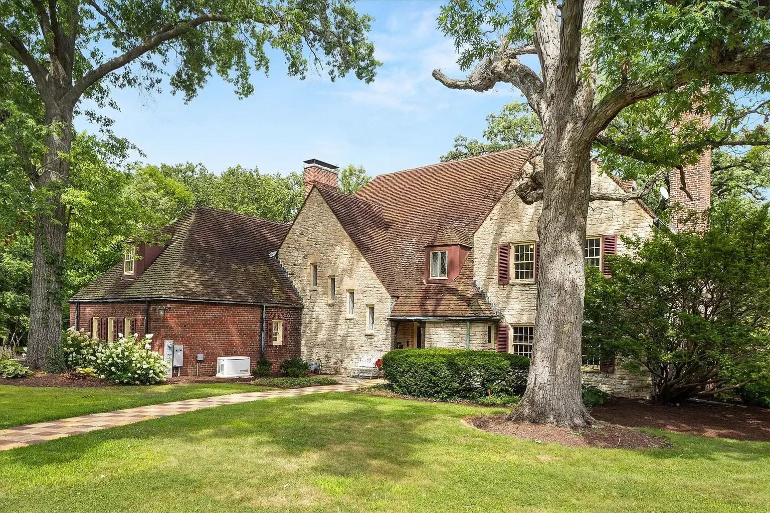 1930 Tudor Revival house Peru Illinois - 2 - front view.webp