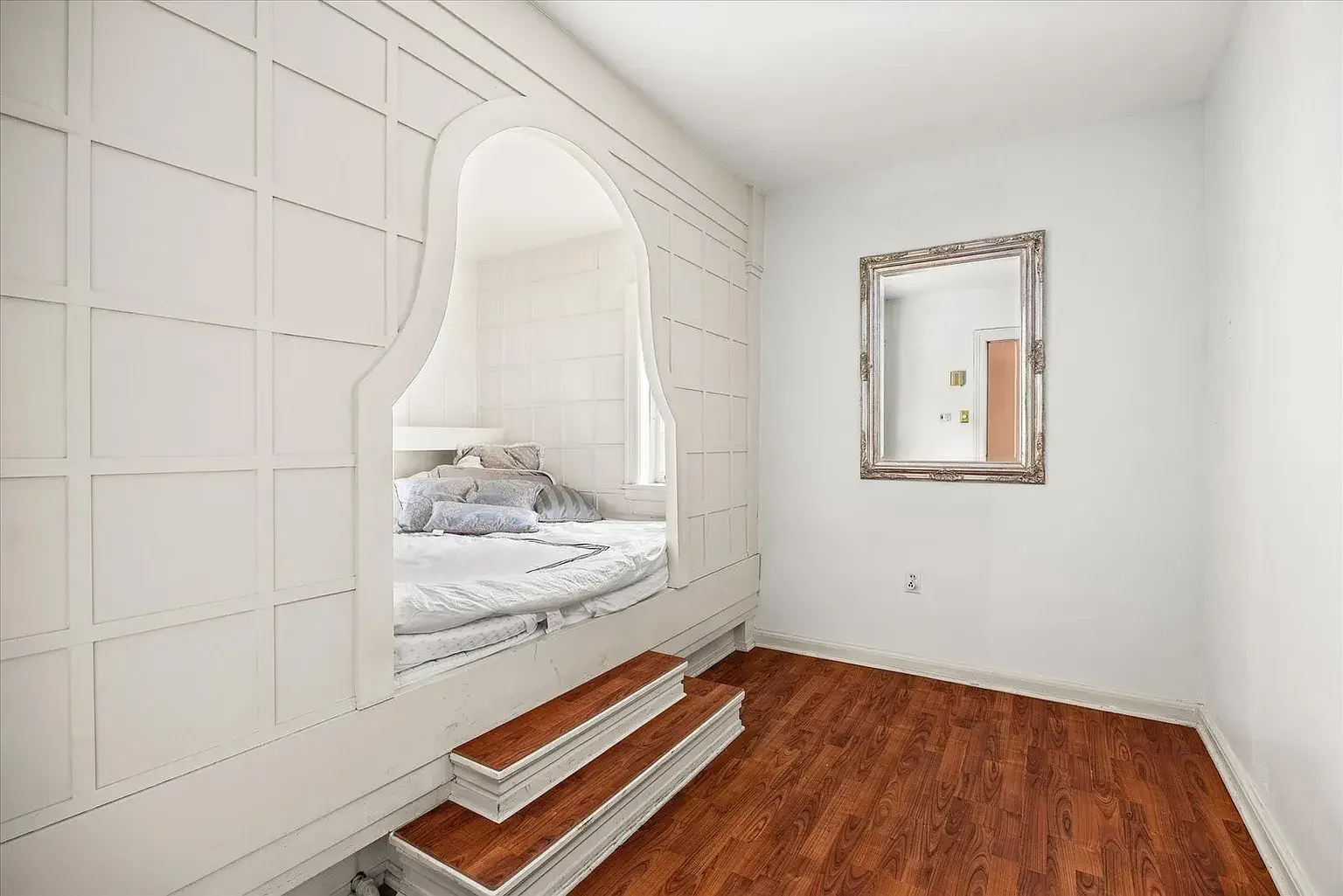 1930 Tudor Revival house Peru Illinois - 58 - bedroom.webp