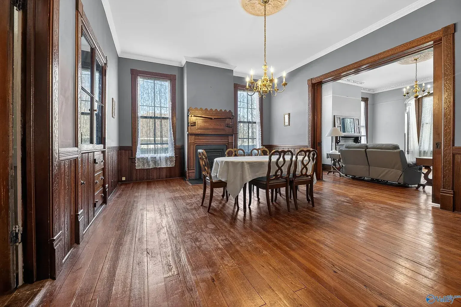 1890 Victorian house Piedmont Alabama 2026- 12 - dining room.webp