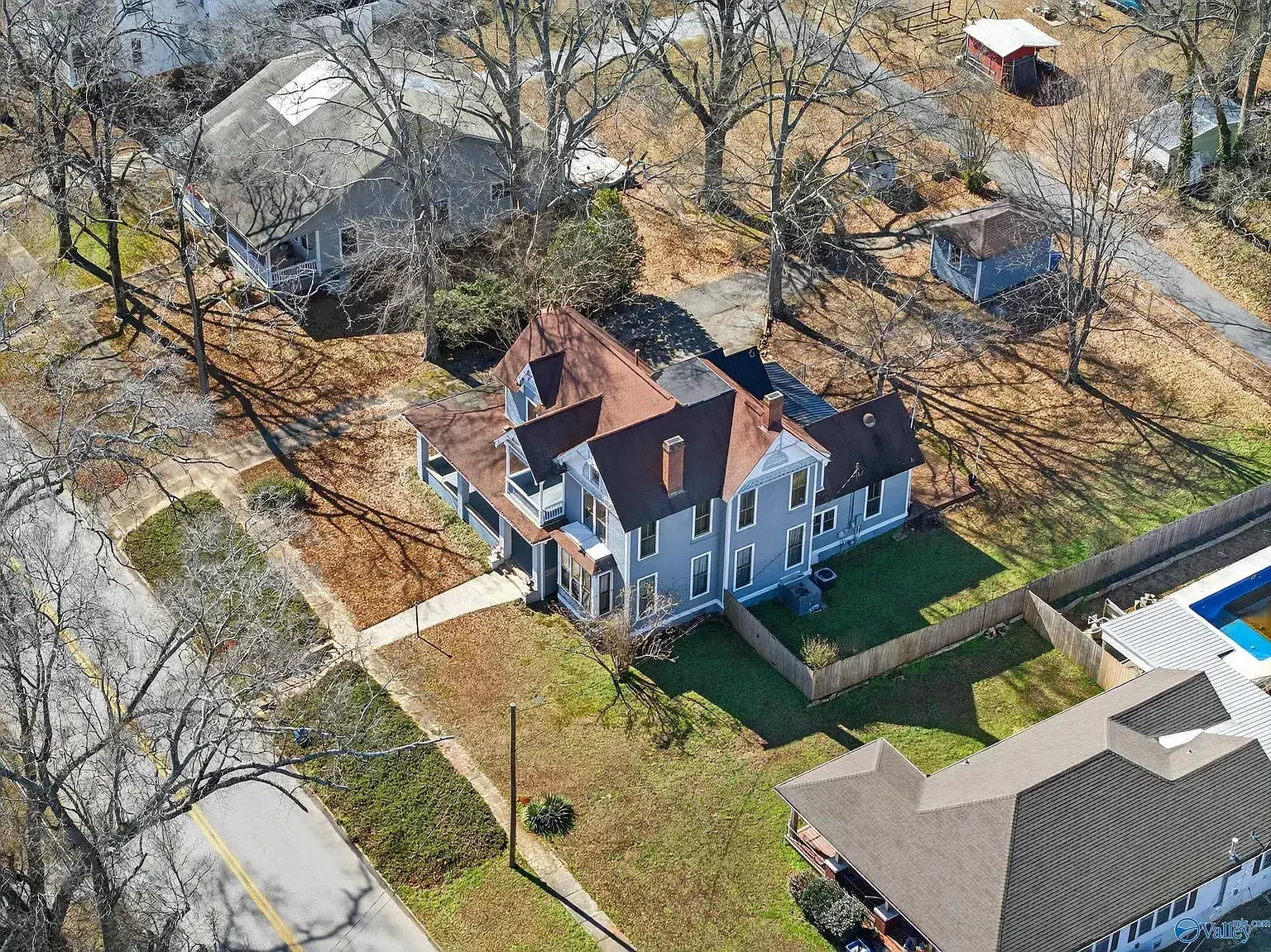 1890 Victorian house Piedmont Alabama 2026- 41 - top view.webp