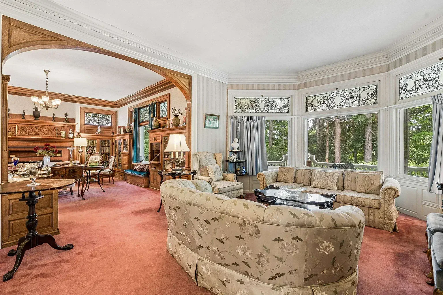 1897 Victorian house Springfield Vermont - 9 - living room.webp