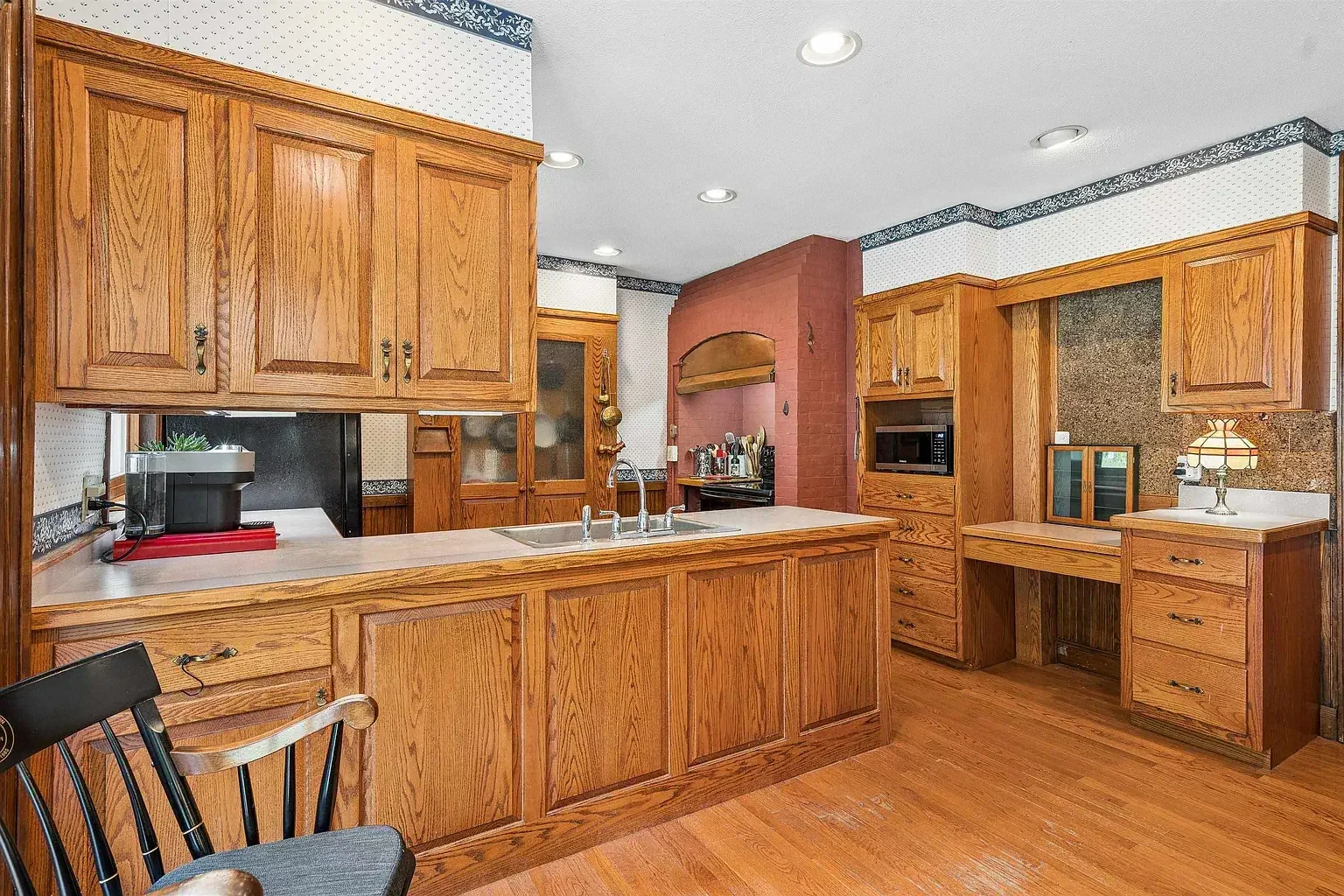 1897 Victorian house Springfield Vermont - 24 - kitchen.webp