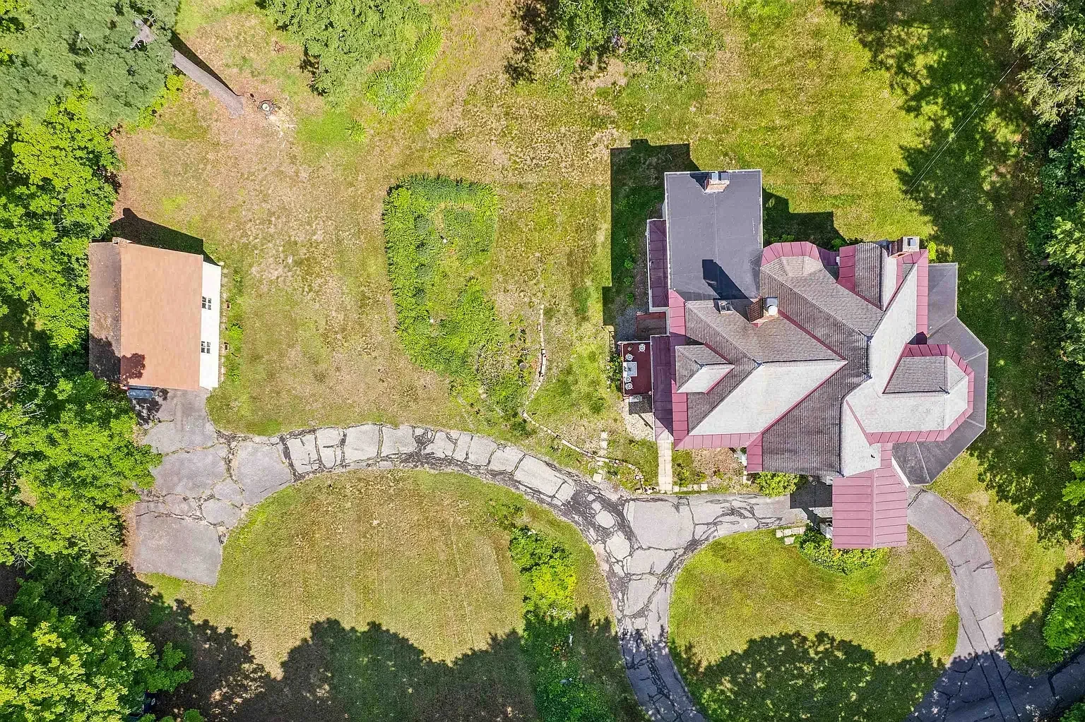 1897 Victorian house Springfield Vermont - 35 - aerial view.webp