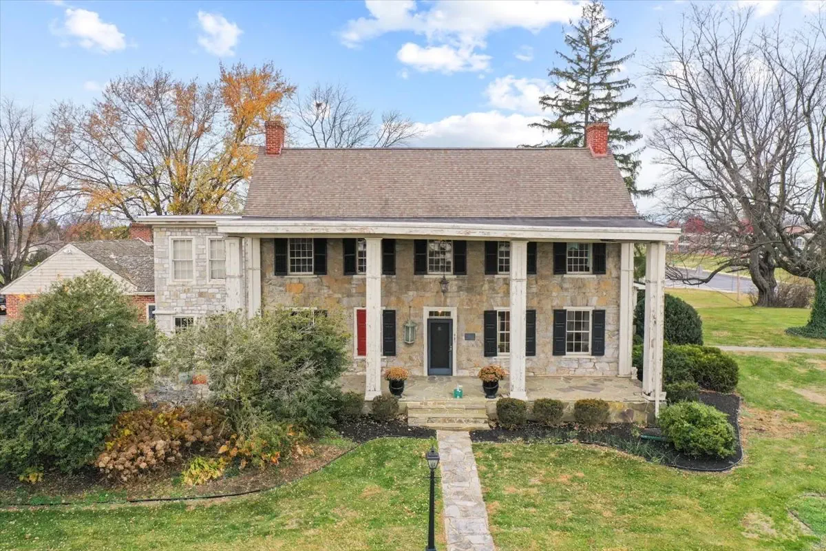 The Mitchell Shook House 1783 Federal style Greencastle Pennsylvania (2).webp