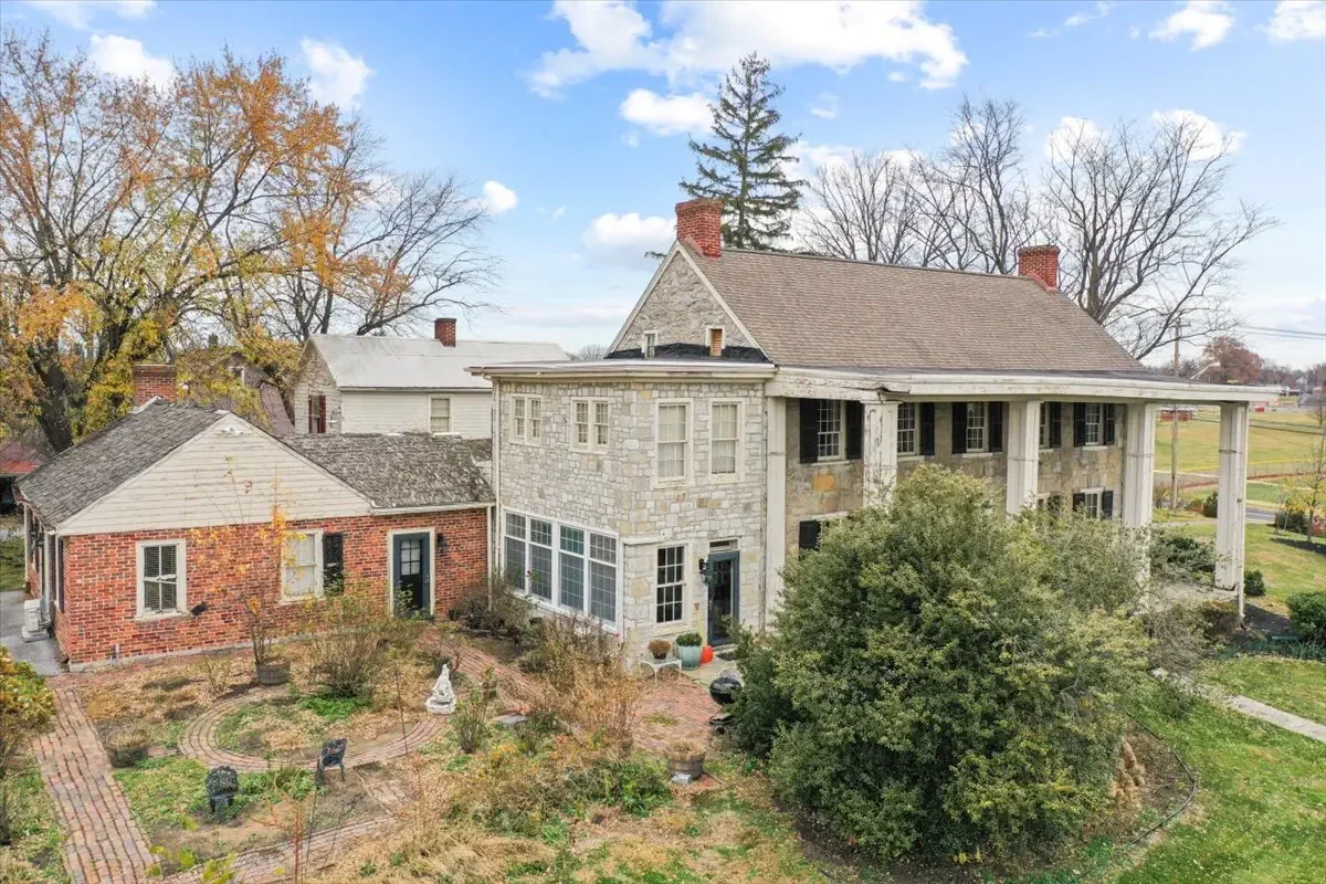 The Mitchell Shook House 1783 Federal style Greencastle Pennsylvania (7).webp