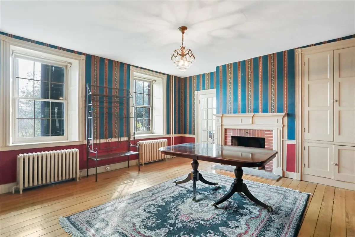 The Mitchell Shook House 1783 Federal style Greencastle Pennsylvania (10).webp