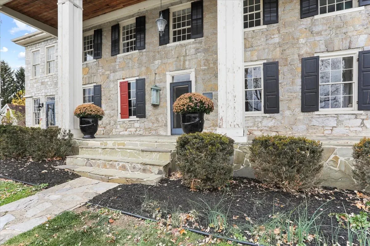 The Mitchell Shook House 1783 Federal style Greencastle Pennsylvania (44).webp