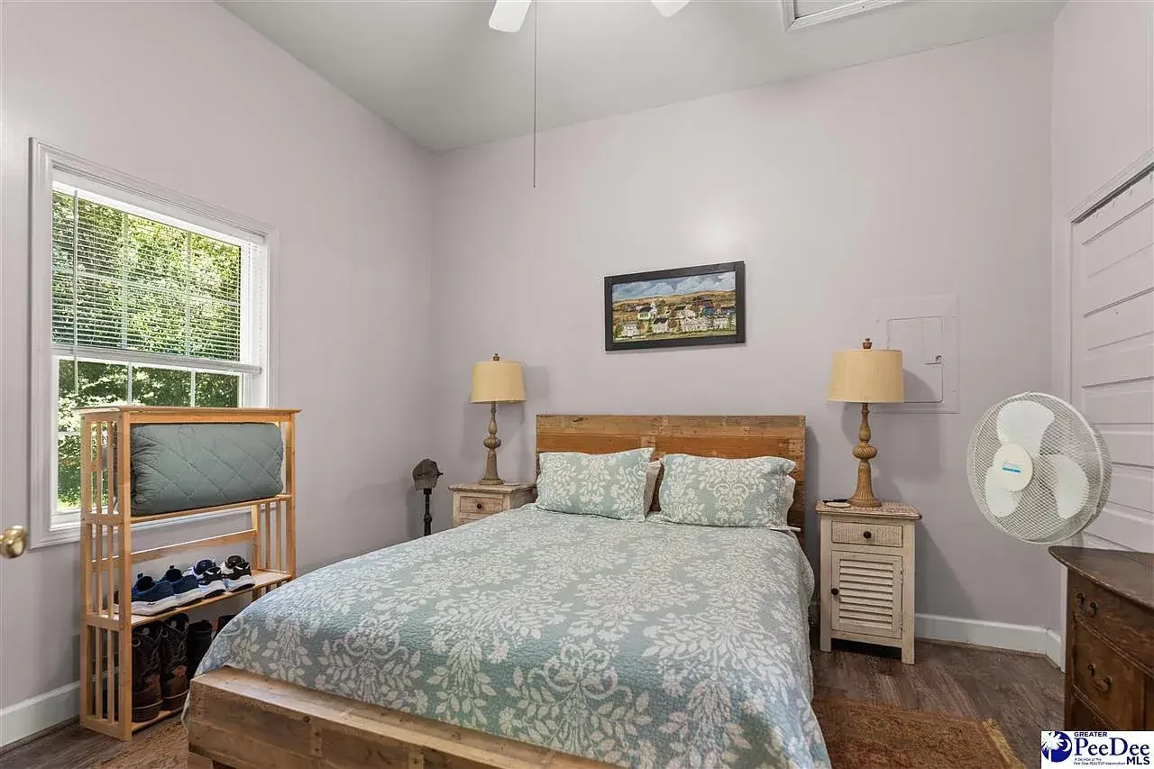 Oak Manor Inn 1892 Colonial Revival Hartsville South Carolina - 46 - guest house.webp