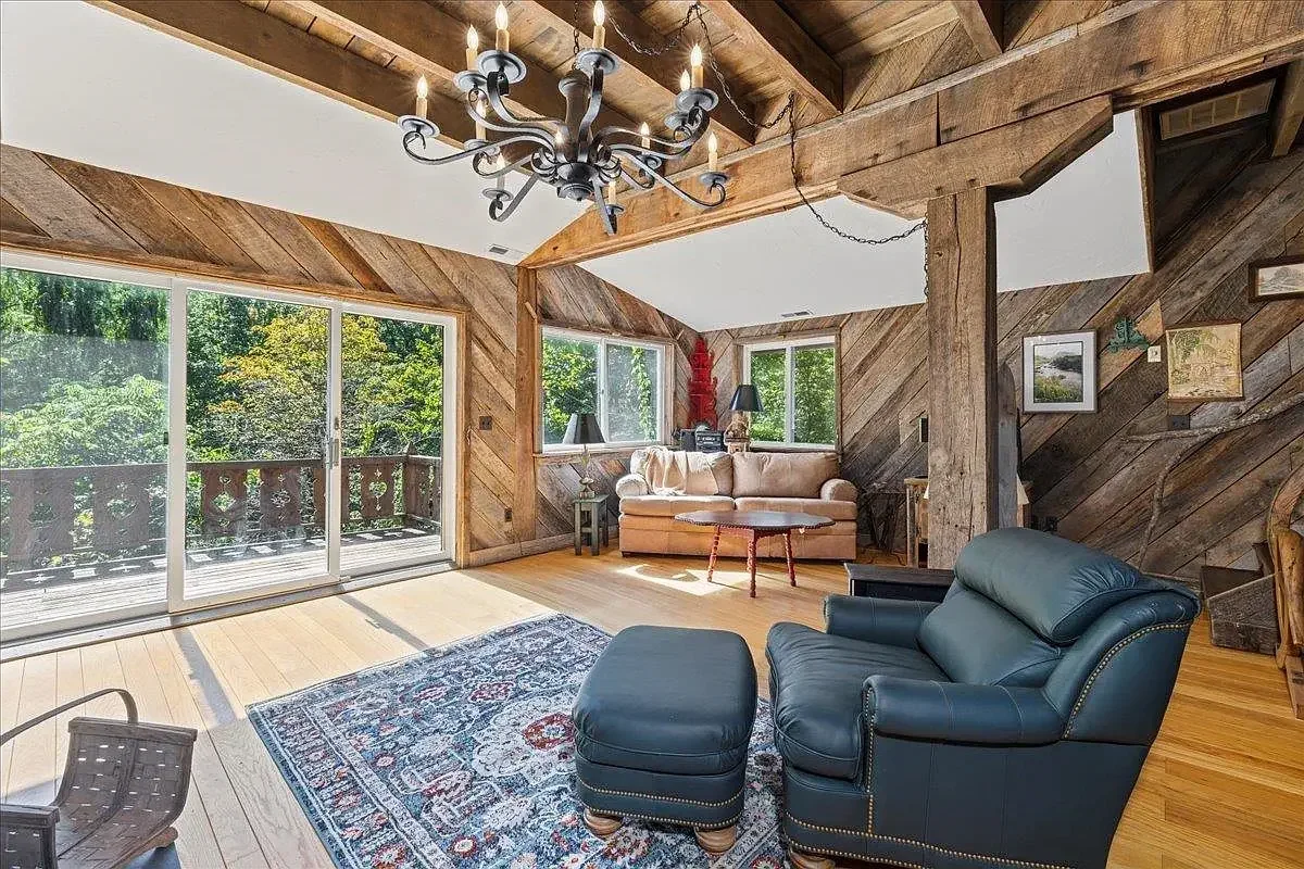 Moffatts Creek Mill 1870 Converted Mill Raphine Virginia - 24 - living area.webp