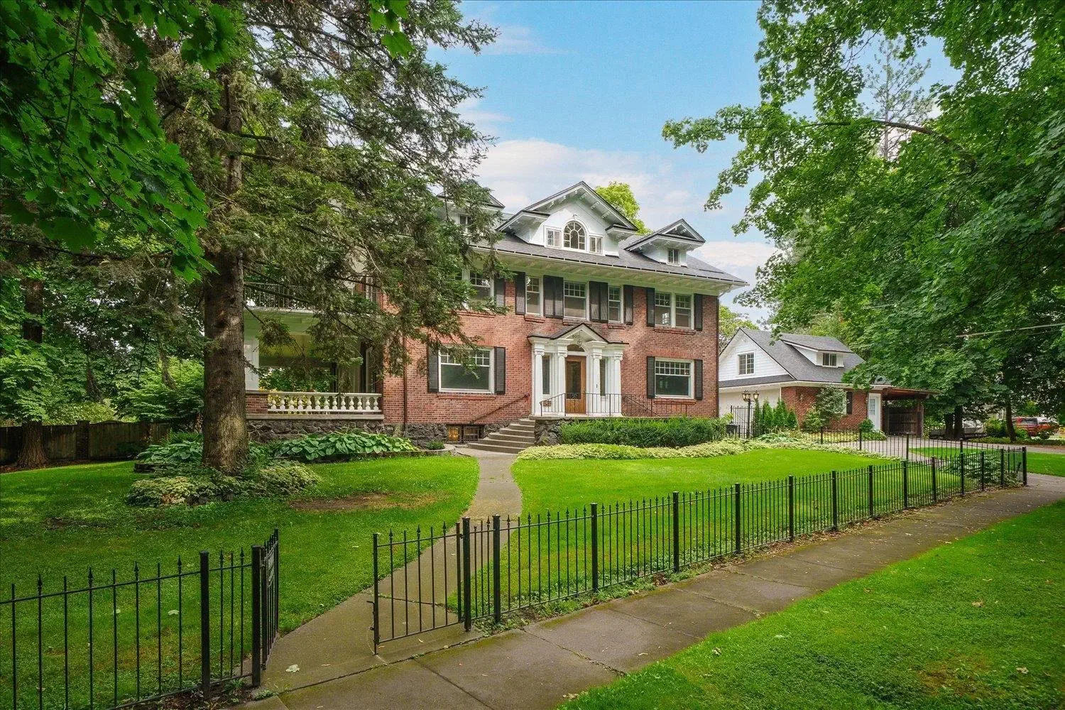 1912 Eclectic house Spokane Washington - 5 - front view.webp