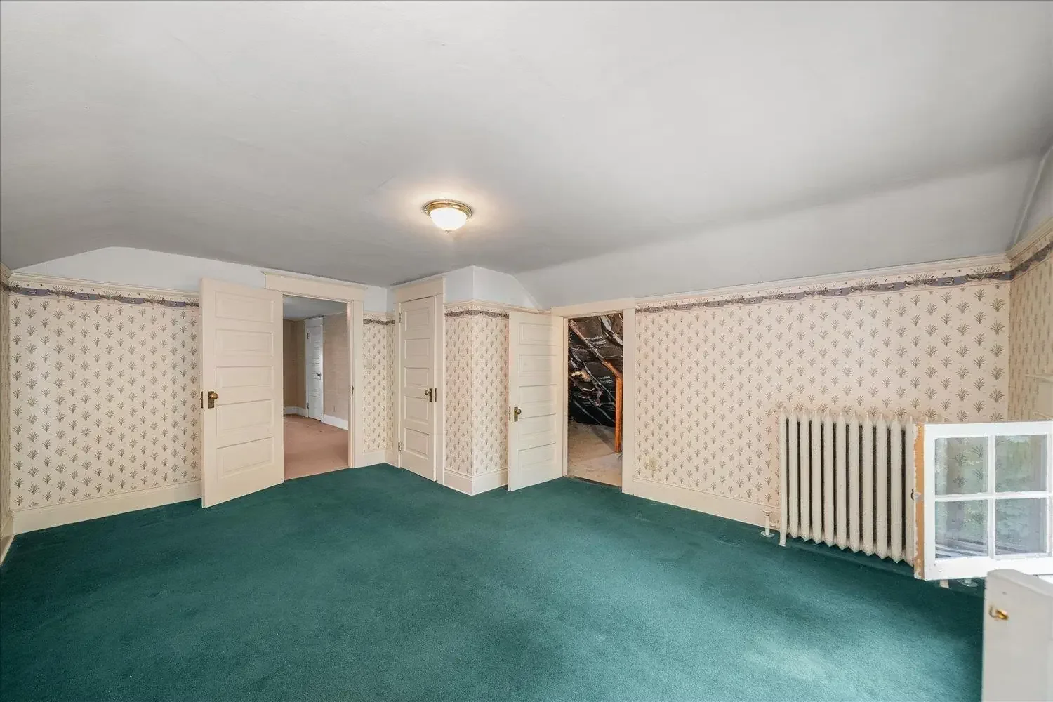 1912 Eclectic house Spokane Washington - 41 - room.webp