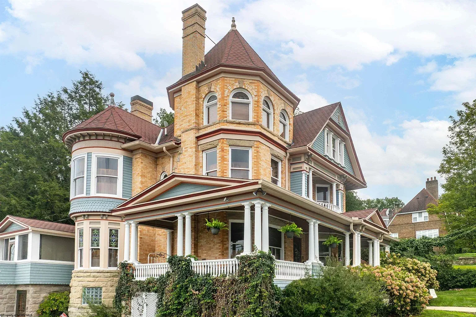 1902 Queen Anne house Morgantown West Virginia - 2 - front view.webp