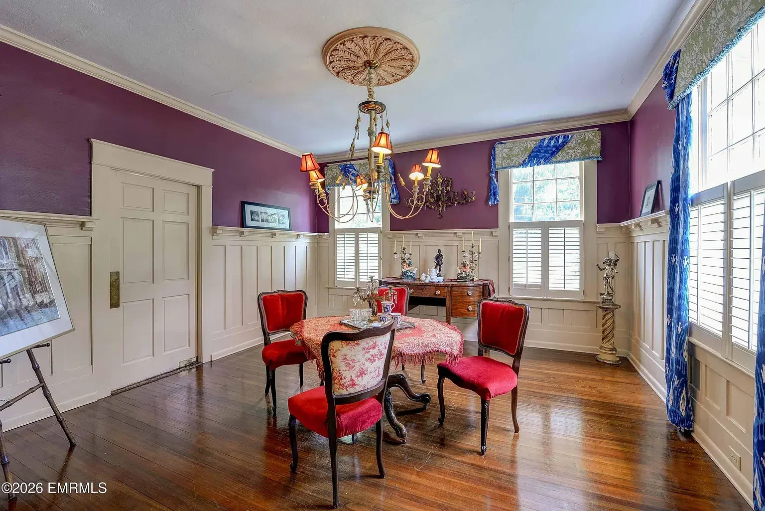 1912 Colonial Revival house Meridian Mississippi - 12 - dining area.webp