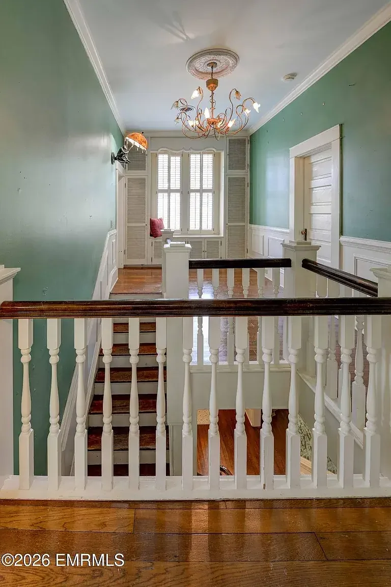 1912 Colonial Revival house Meridian Mississippi - 20 - second floor.webp