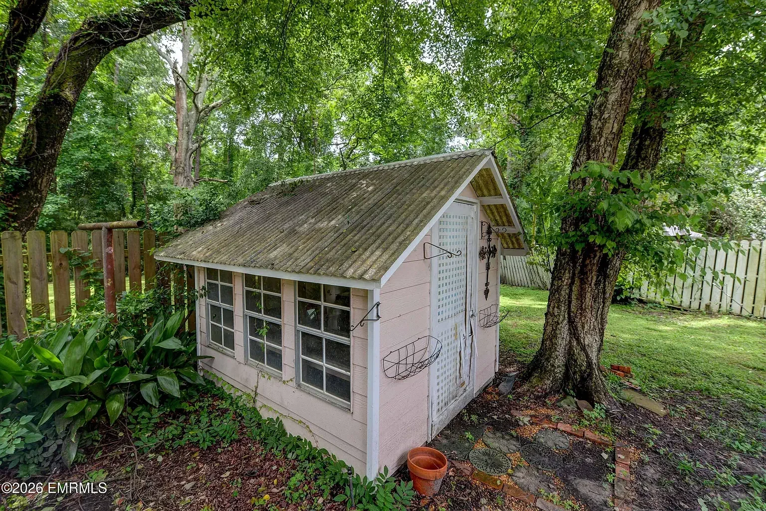 1912 Colonial Revival house Meridian Mississippi - 32 - shed.webp