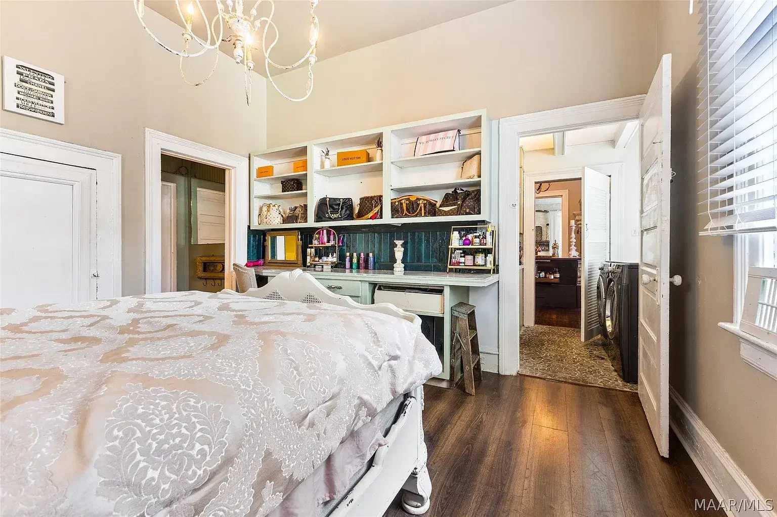 1925 Eclectic house Montgomery Alabama - 20 - bedroom.webp