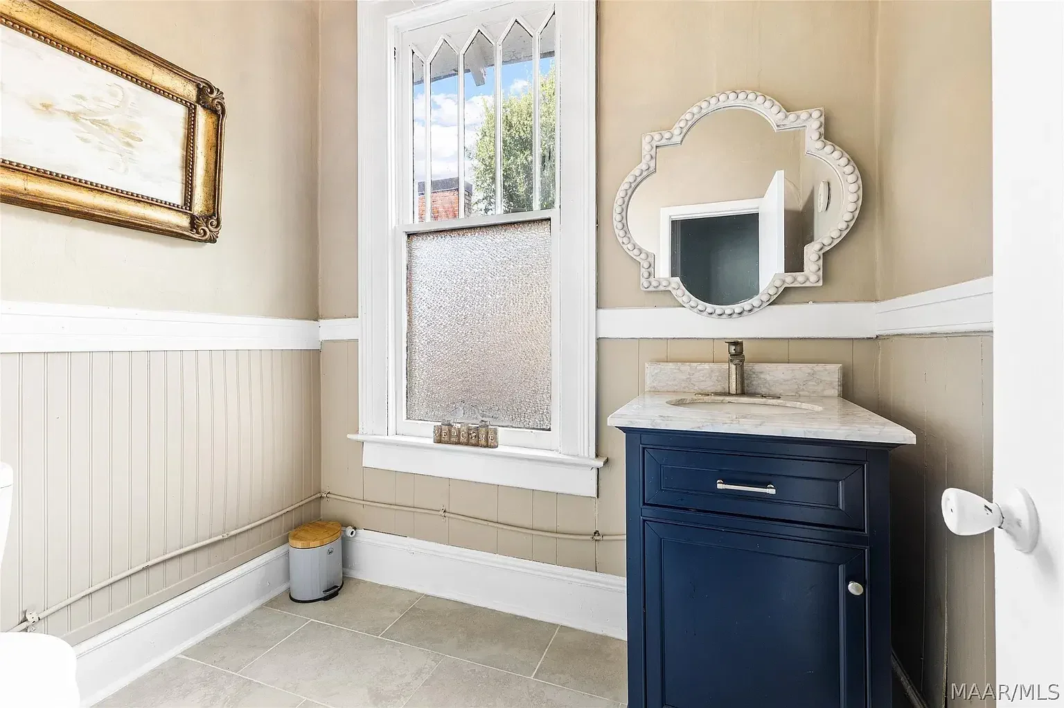 1925 Eclectic house Montgomery Alabama - 35 - bathroom.webp