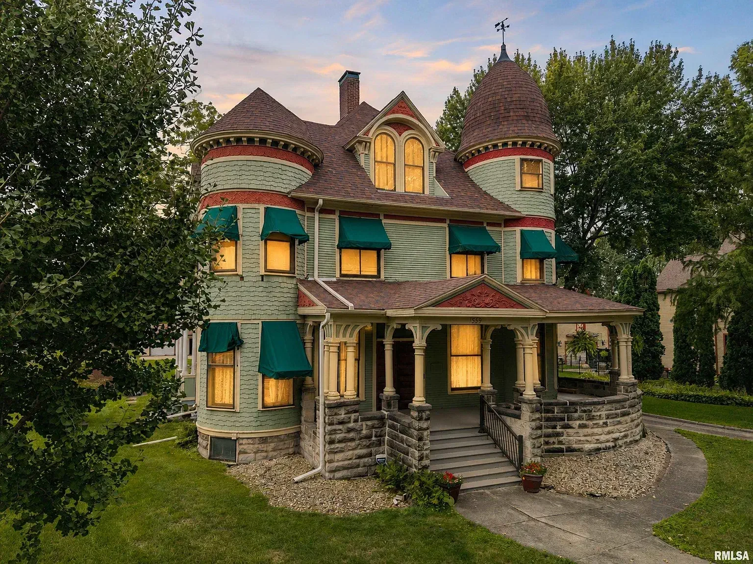 The Wilson Craig House 1889 Queen Anne Galesburg Illinois - 2 - front view.webp