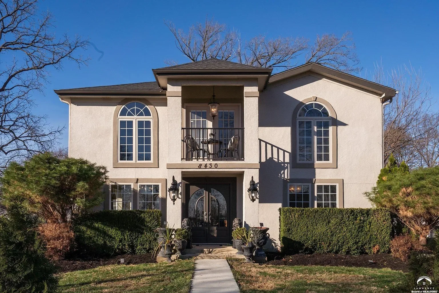 1910 Traditional house De Soto Kansas - front view