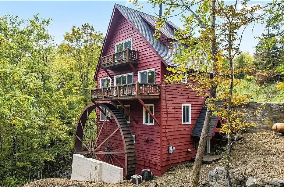 Moffatts Creek Mill 1870 Converted Mill Raphine Virginia - 1 - front view
