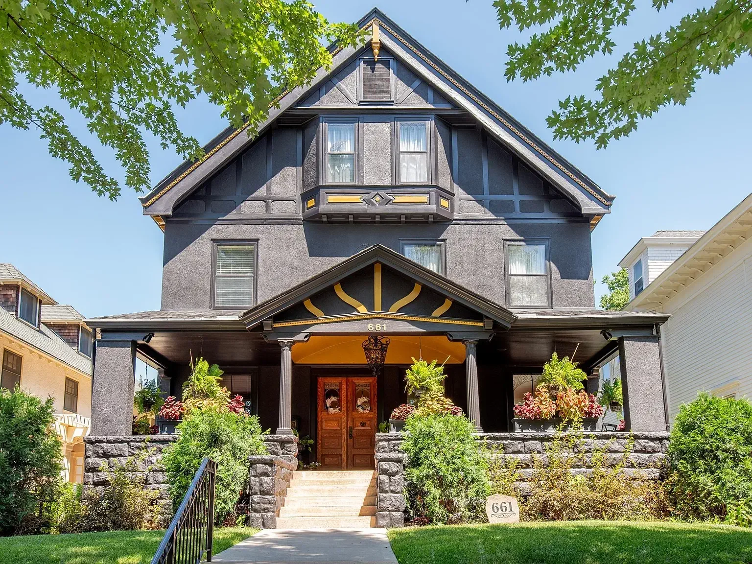 1890 Tudor Revival house Saint Paul Minnesota - 1 - front view