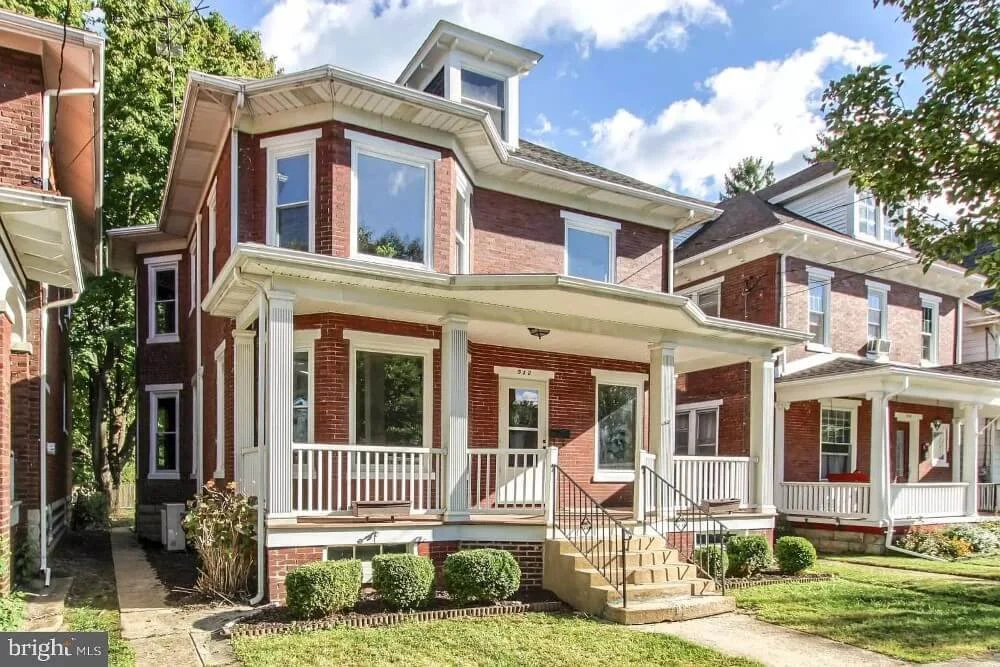 1900 Traditional house in Lemoyne, Pennsylvania 249k Old Houses USA
