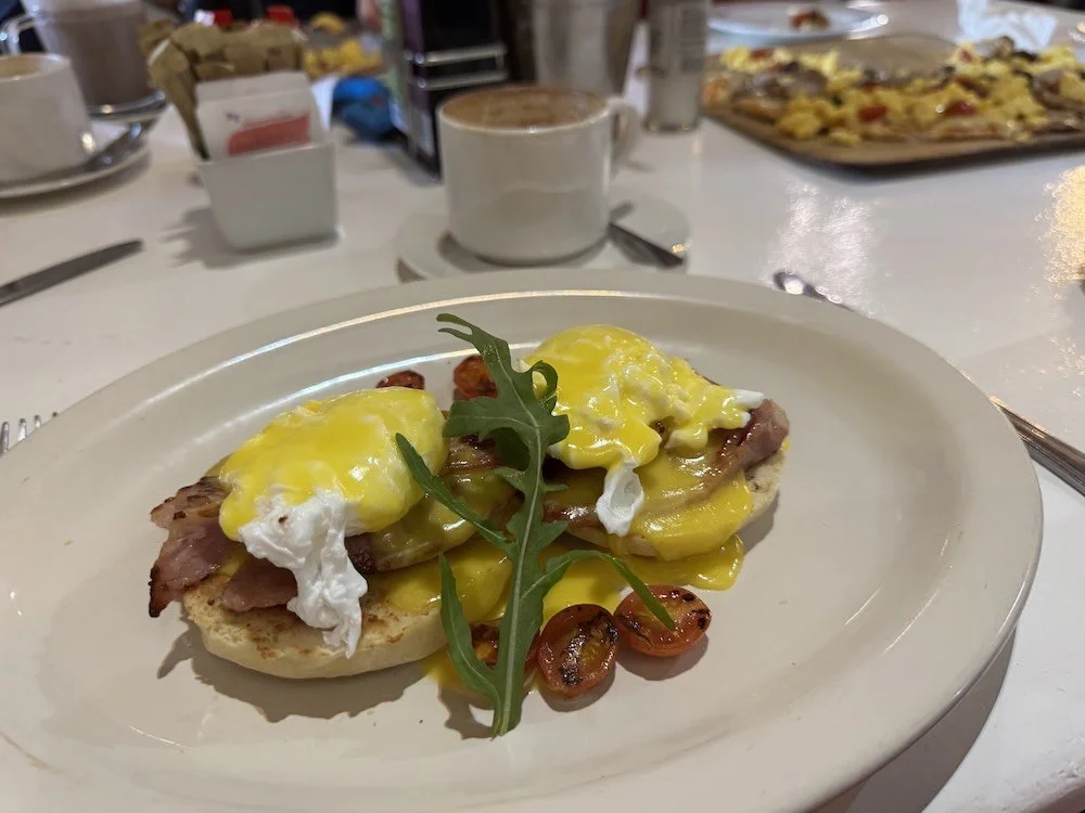 Robertson-Van-Loveren-breakfast-Christinas.jpg