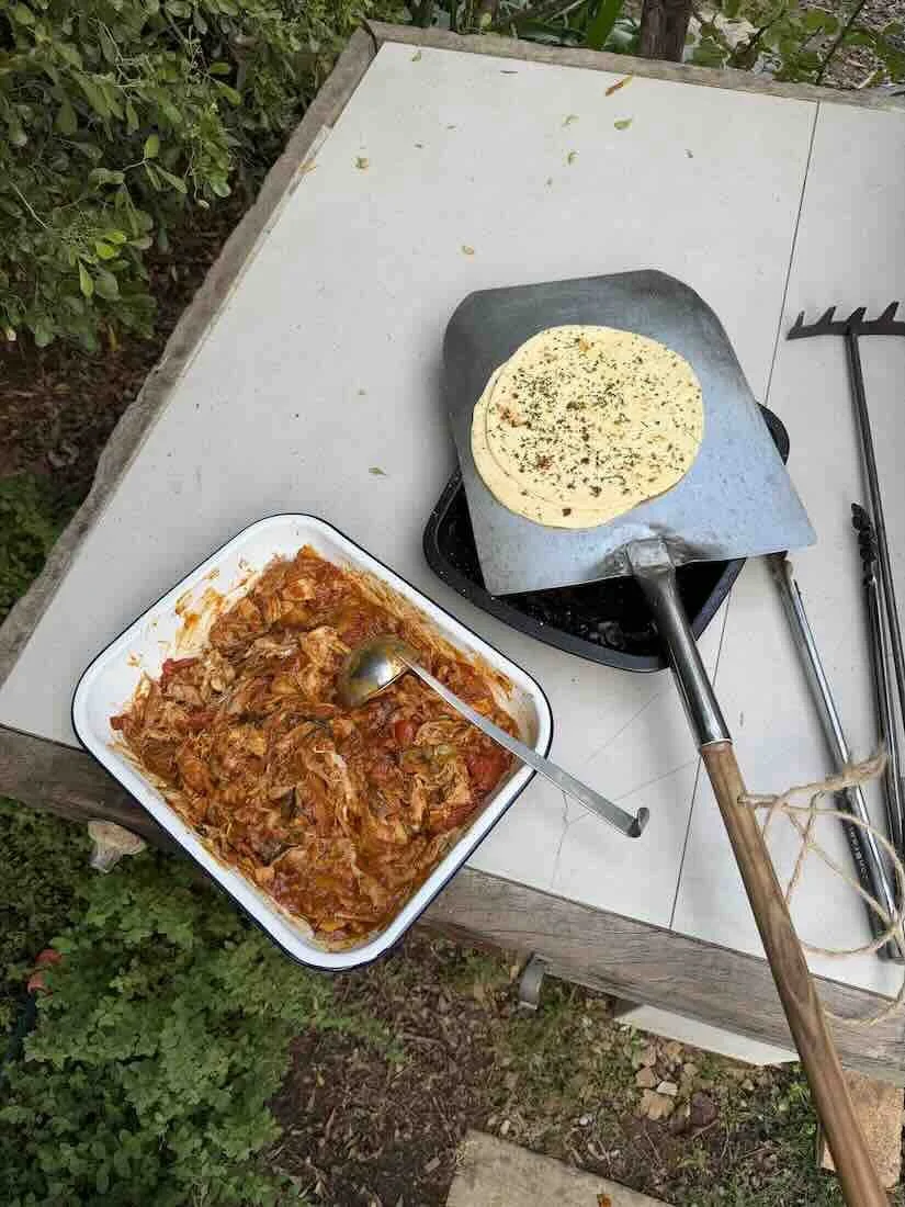 Ou-Skool-Robertson-cape-malay-chicken-naan.jpeg