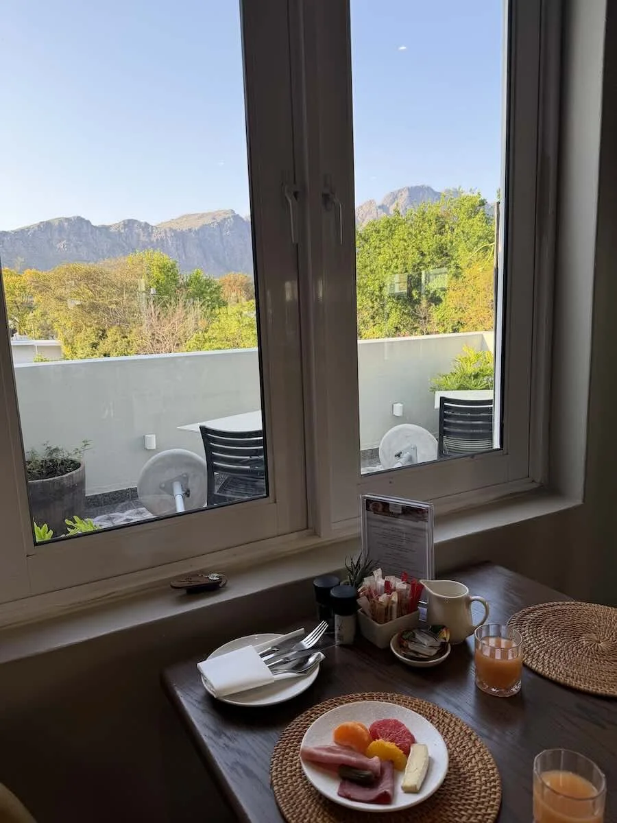Franschhoek-Boutique-breakfast-room.jpeg
