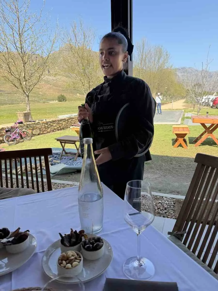 David's-Bistro-La-Roche-Estate-wine-tasting.jpeg