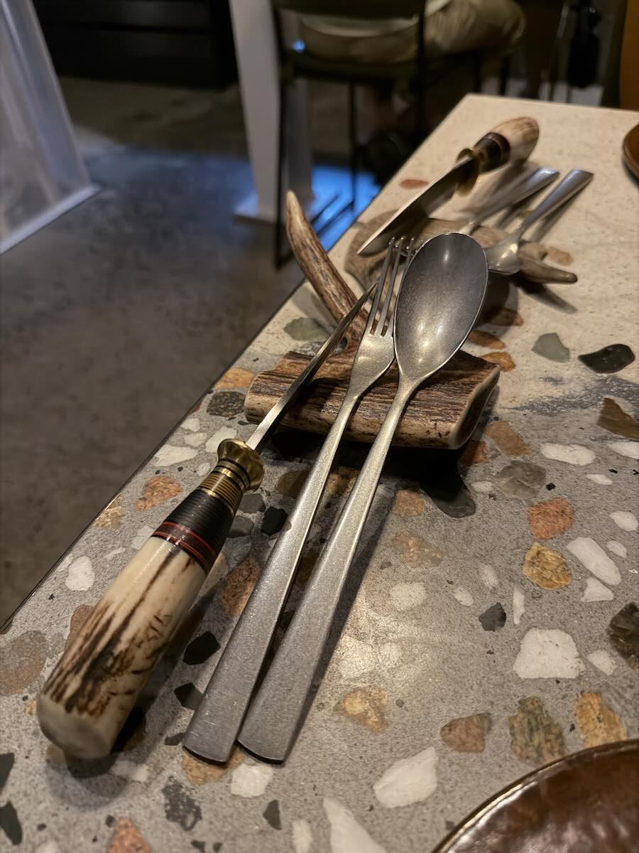 Seebamboes-knife-handle-fallow-deer-antler.jpeg