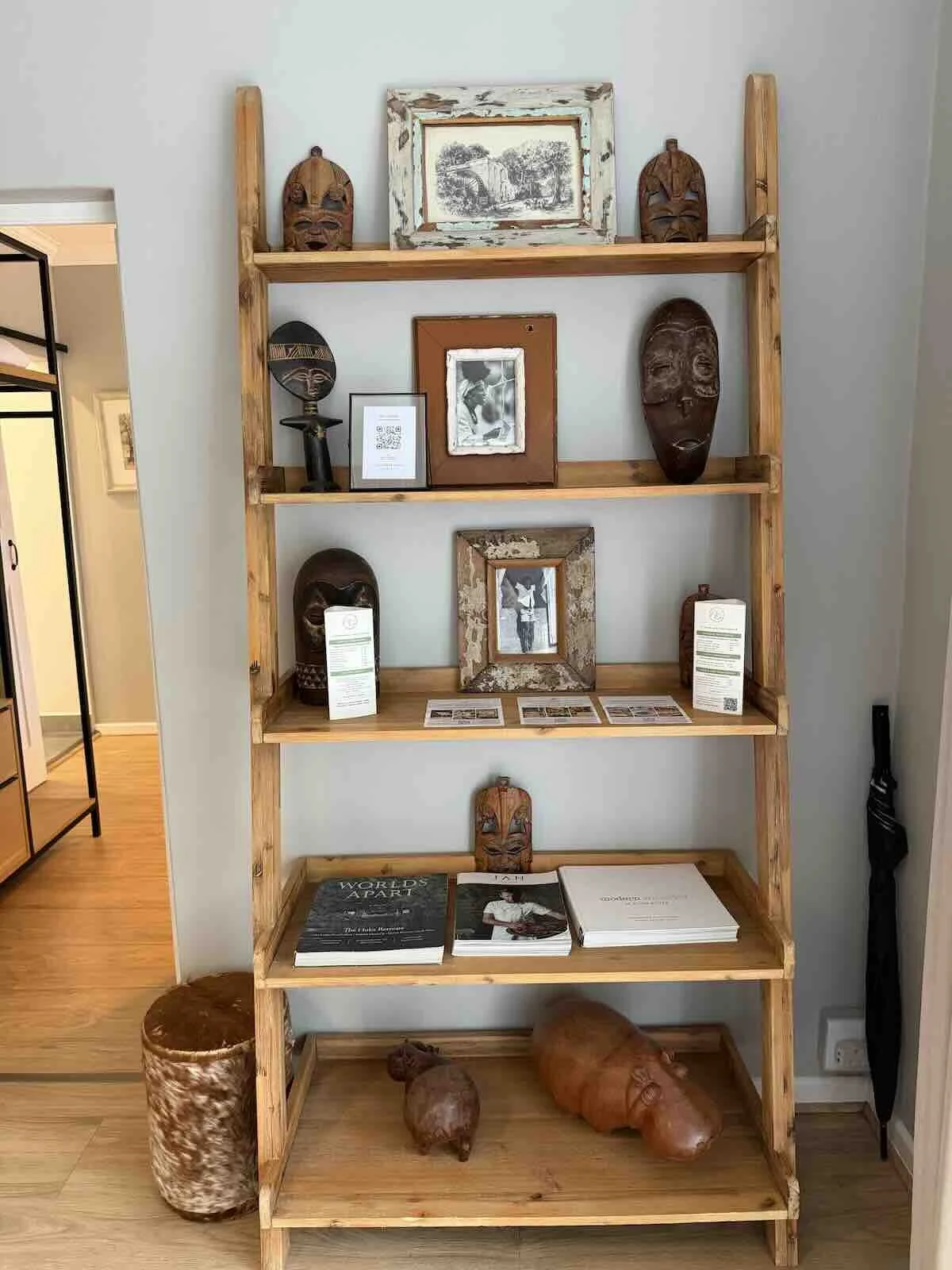 Corner House Residence - Franschhoek - African interior decorated