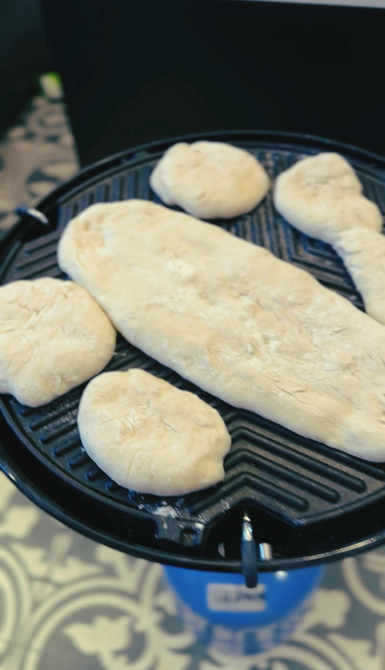 Flatbreads on the Skottel.jpeg