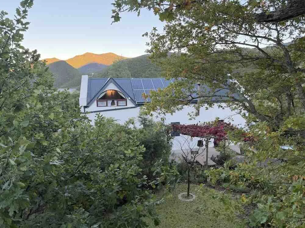 Ou Skool Robertson accommodation