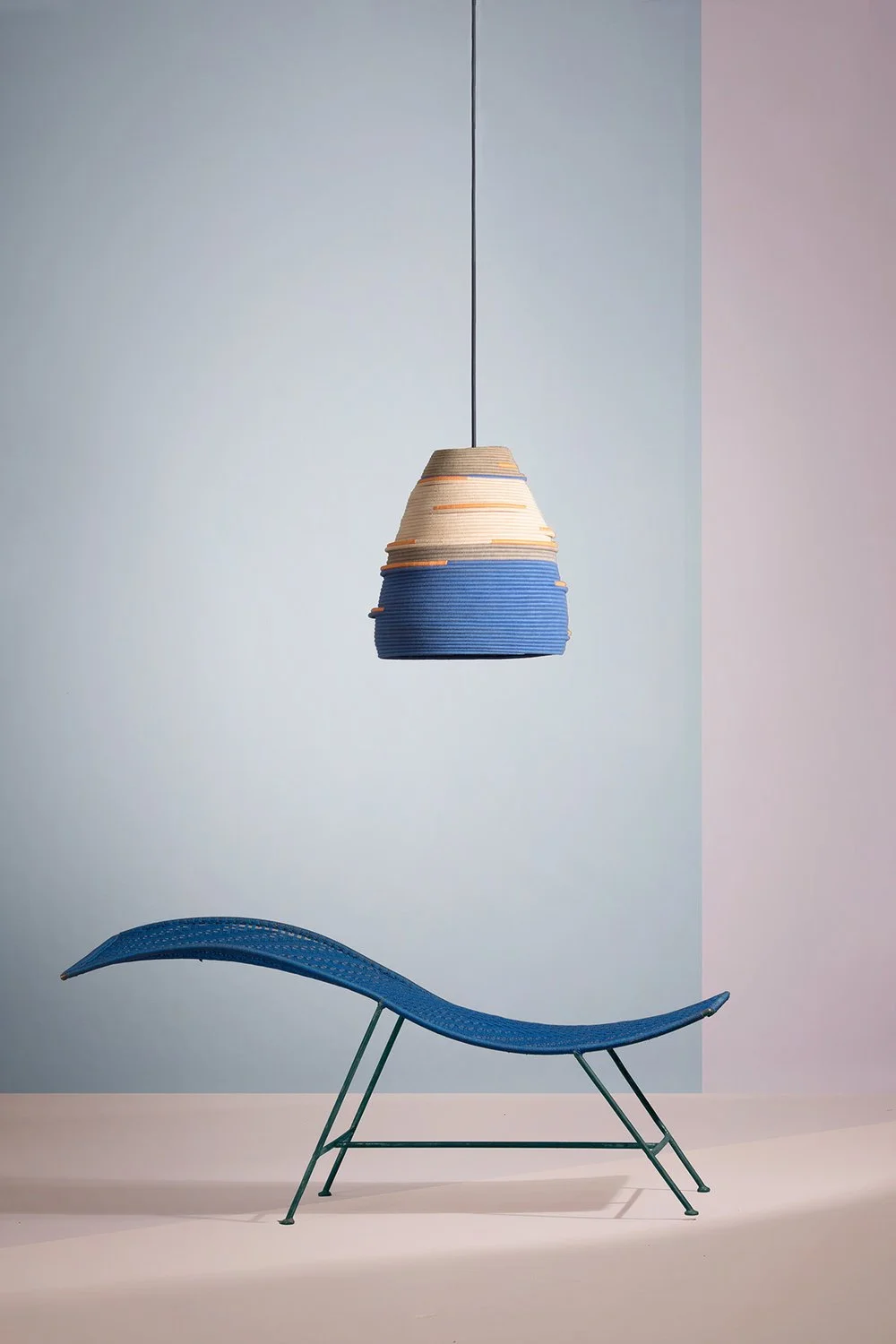 OUDE LAMP, view 2 of 3