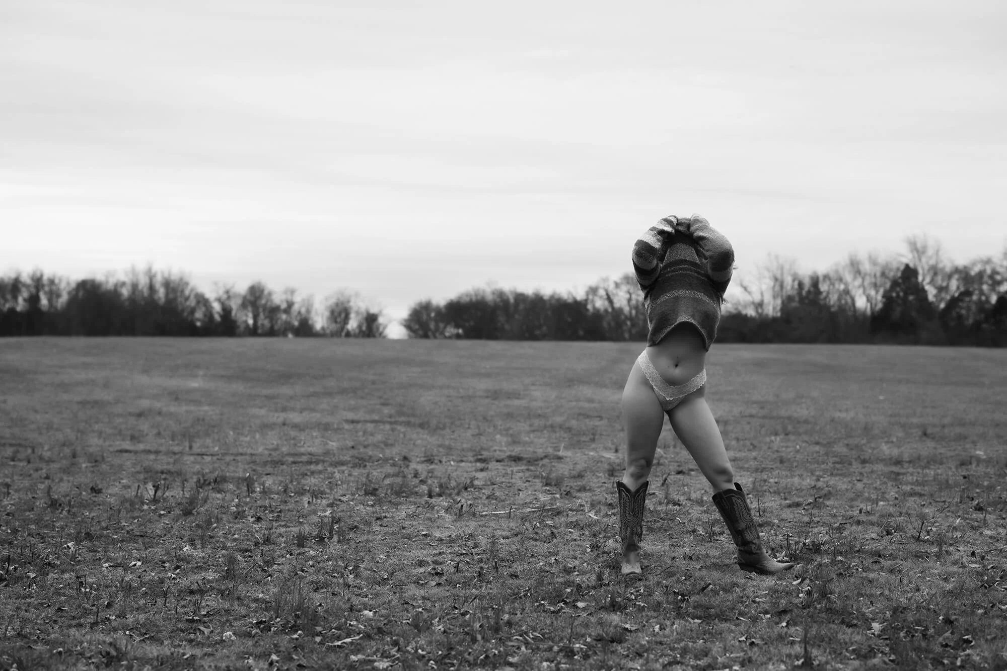0471-nashville-boudoir-photography-The Adore Girls-bw.jpg