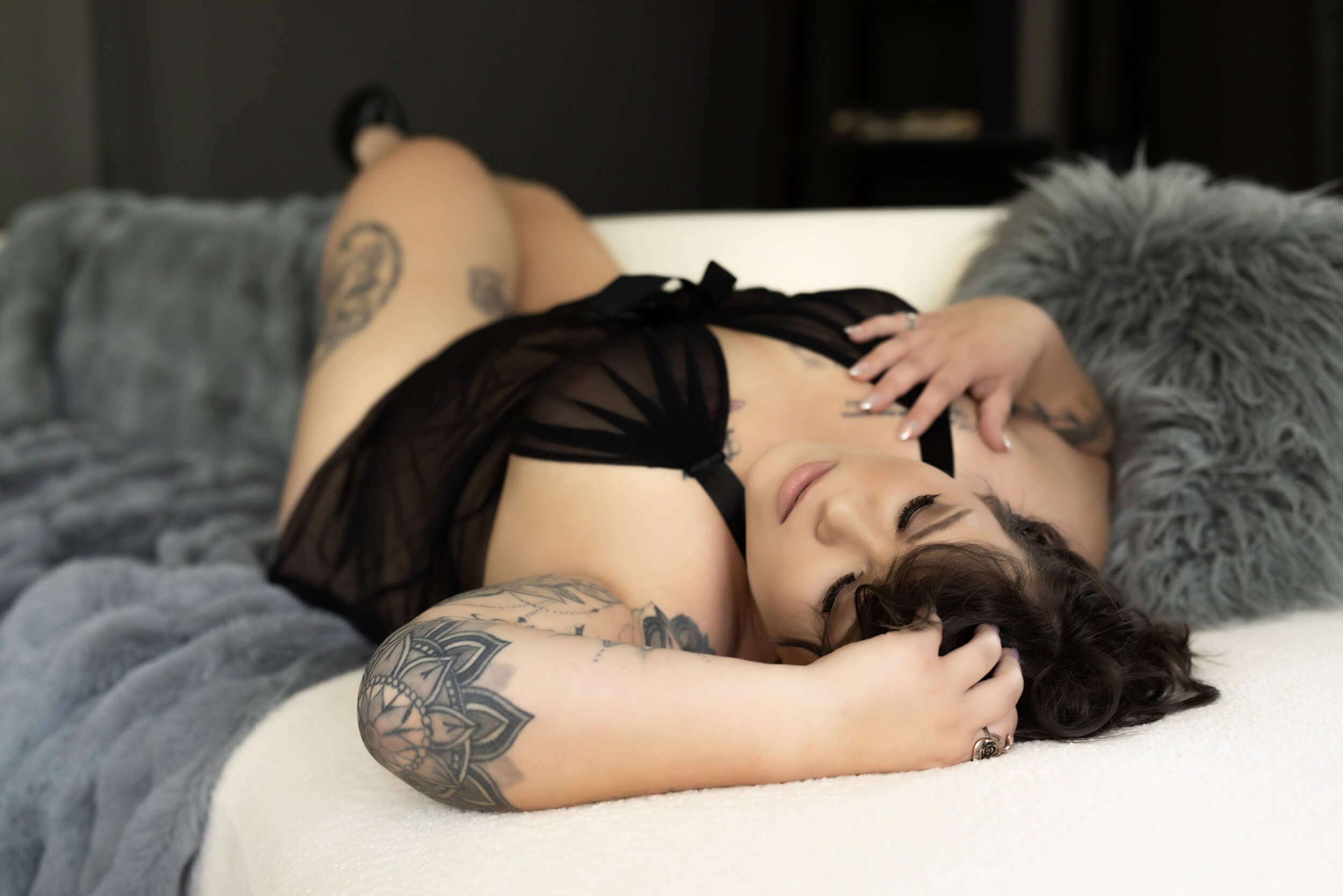 0197-nashville-boudoir-photography-the-adore-girls_.jpg