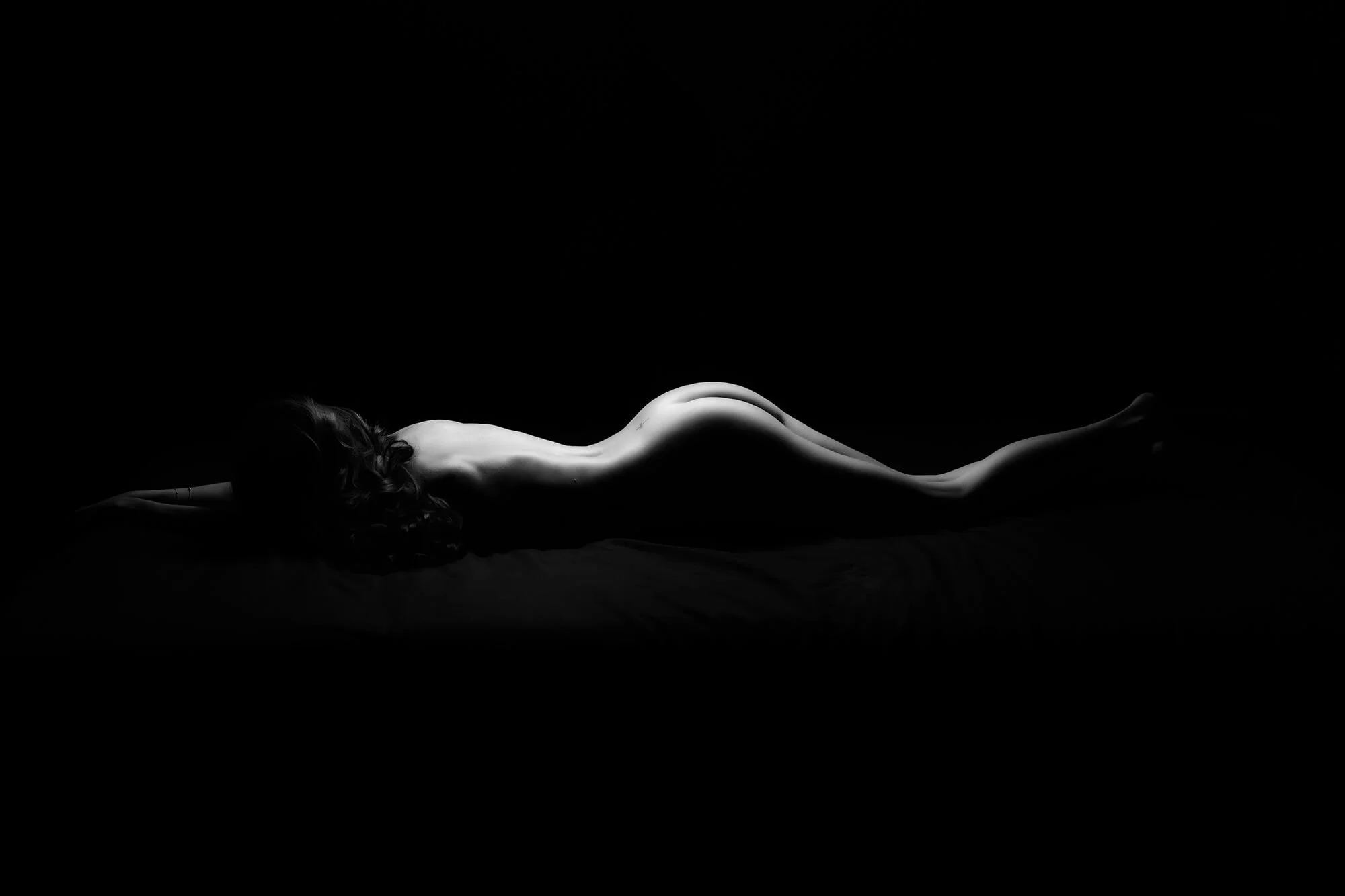 0004-nashville-boudoir-photography-the-adore-girls_.jpg