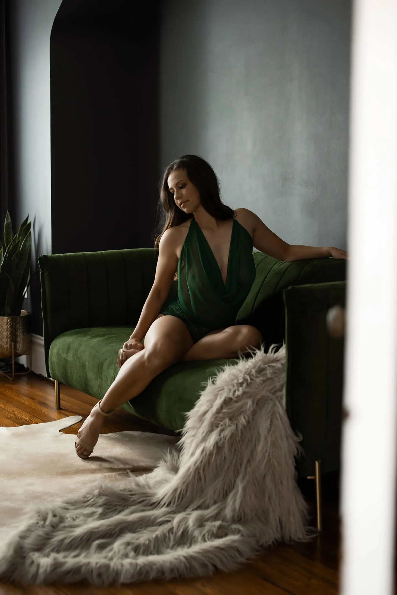 emerald green lingerie nashville boudoir photography by the adore girls