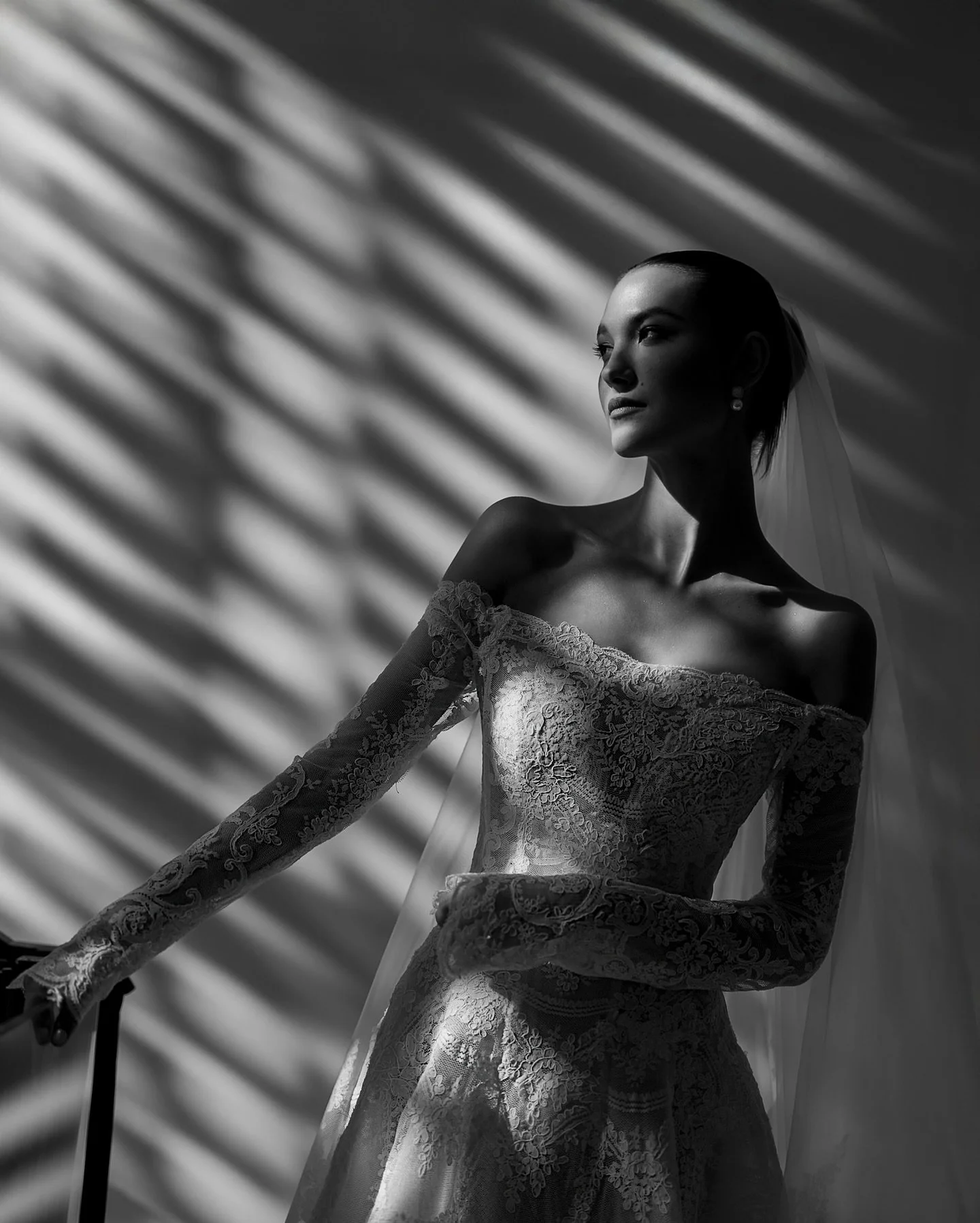 If your heart is set on an editorial, luxury storytelling experience, now is the moment to reach out. 
2026 is on fire and elegance waits for no one 😎

@konidi @make_my_dream_events @bridalmakeupgreece @artbyamiblu @poseidonion