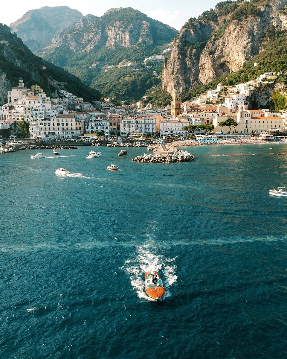 Sun, sea, and a Riva that stole the show!
Jennifer &amp; Ben took Amalfi by storm&mdash;cruising the coast, chasing waves, and proving that adventures are always better together. 💙🍋

#AmalfiCoastVibes #RivaMoments #CoastalEscape #SeaYouSoon #WavesA