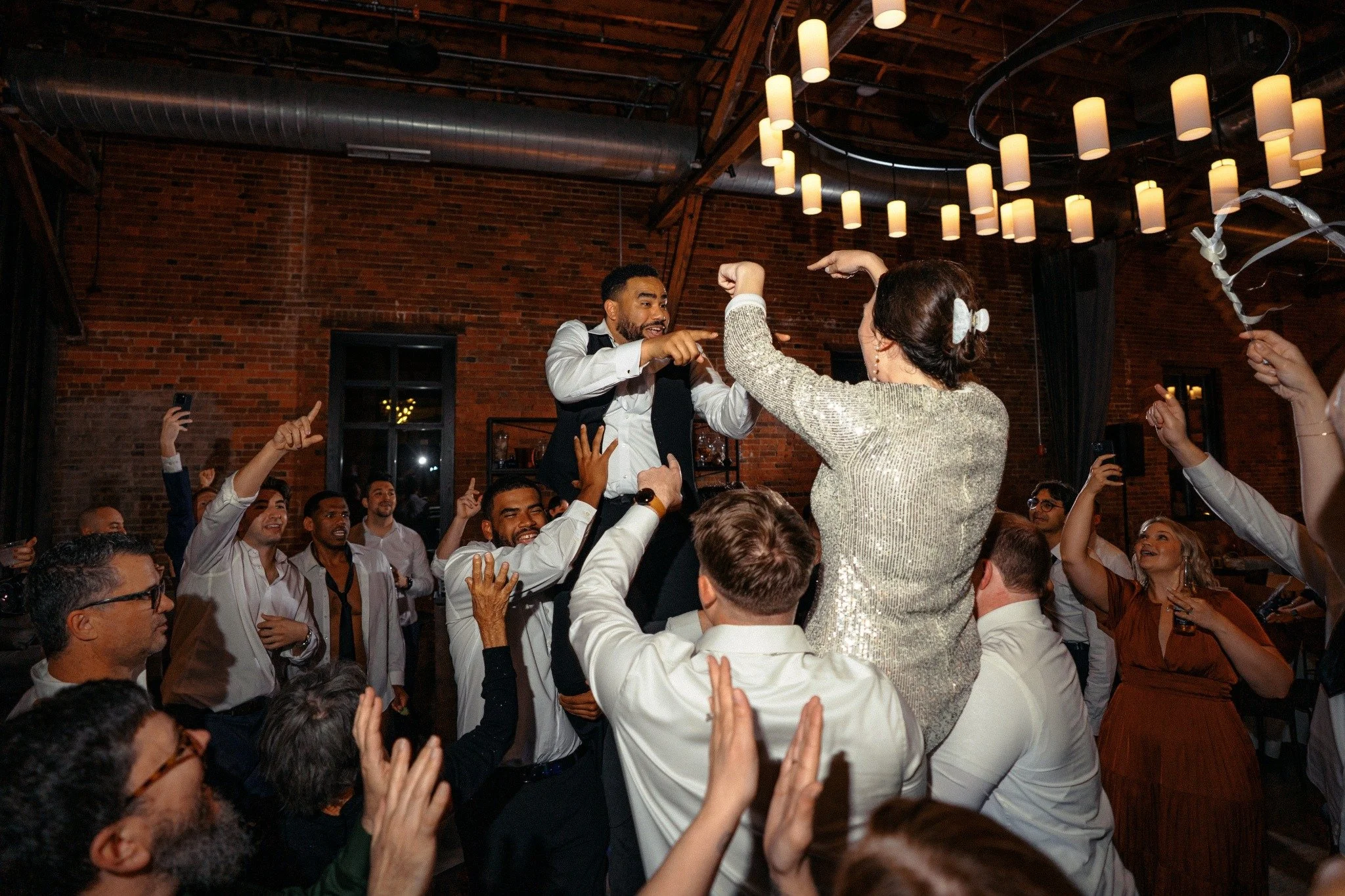 This Thanksgiving, we are grateful for good food and good times! 🤍

And of course, for all our clients and their guests who bring celebrations to our space every day. 

Happy Thanksgiving to you and yours!

Photography by @chrisbowmanphotography 
Ca