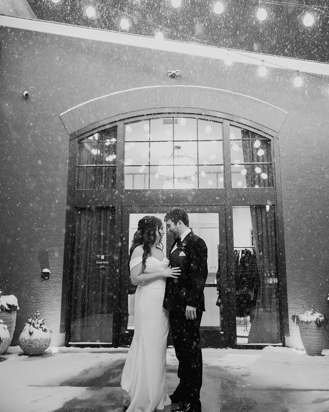 Oh hey, snow day! All this winter weather is reminding us of Katie &amp; Dan's magical reception with us last December! 

❄️ Snow is one of those magical features you can't predict for your wedding day, which makes it all the more special when it bec